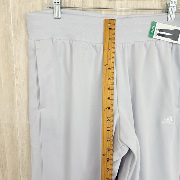 Adidas Pants Women’s XL Fit Tapered Leg Fleece Embroidered Relaxed Fit NEW - Picture 12 of 16